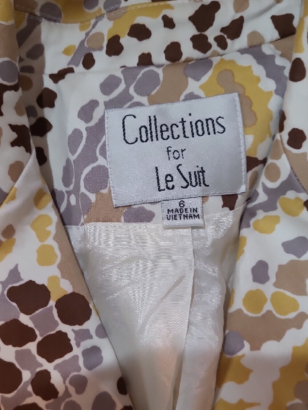 Collections for Le Suit Vintage Geometric Print Blazer and Brown Pants - Size 6 - Picture 13 of 13